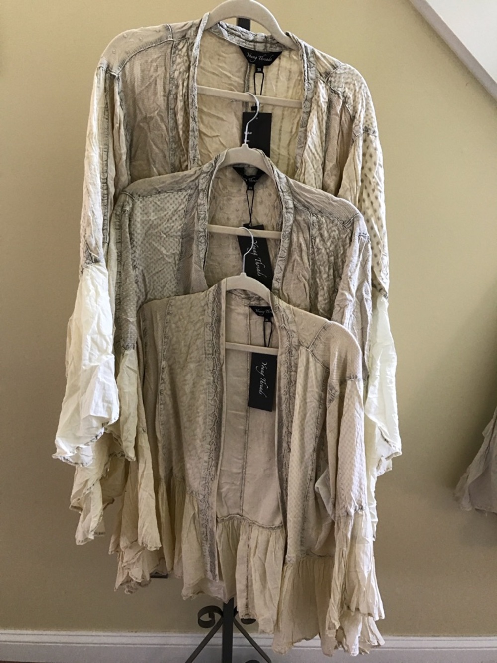 YOUNG Threads NWT Kimono Cream Embroidered Size Medium Large 2xl